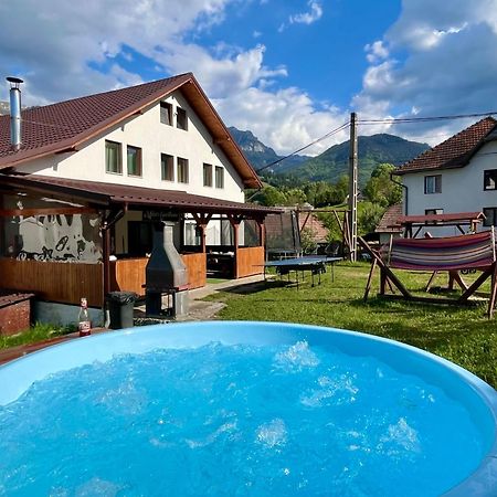 Milea'S Guesthouse Bran  Bagian luar foto
