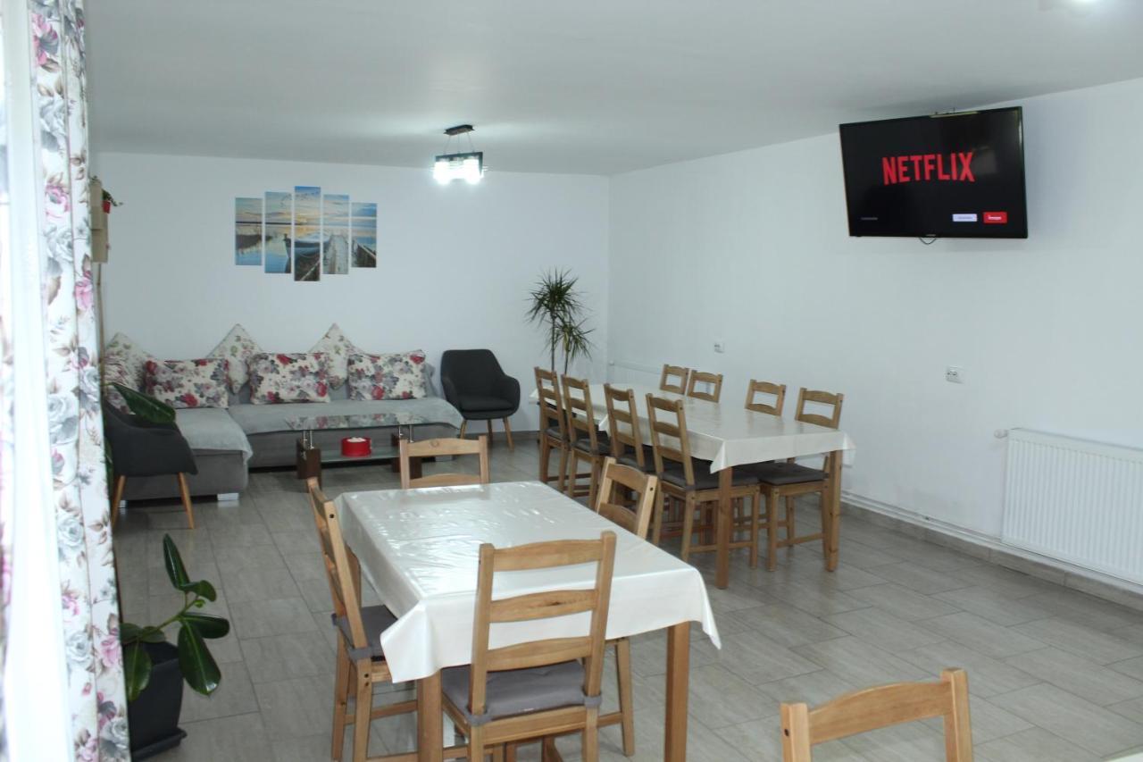 Milea'S Guesthouse Bran  Bagian luar foto