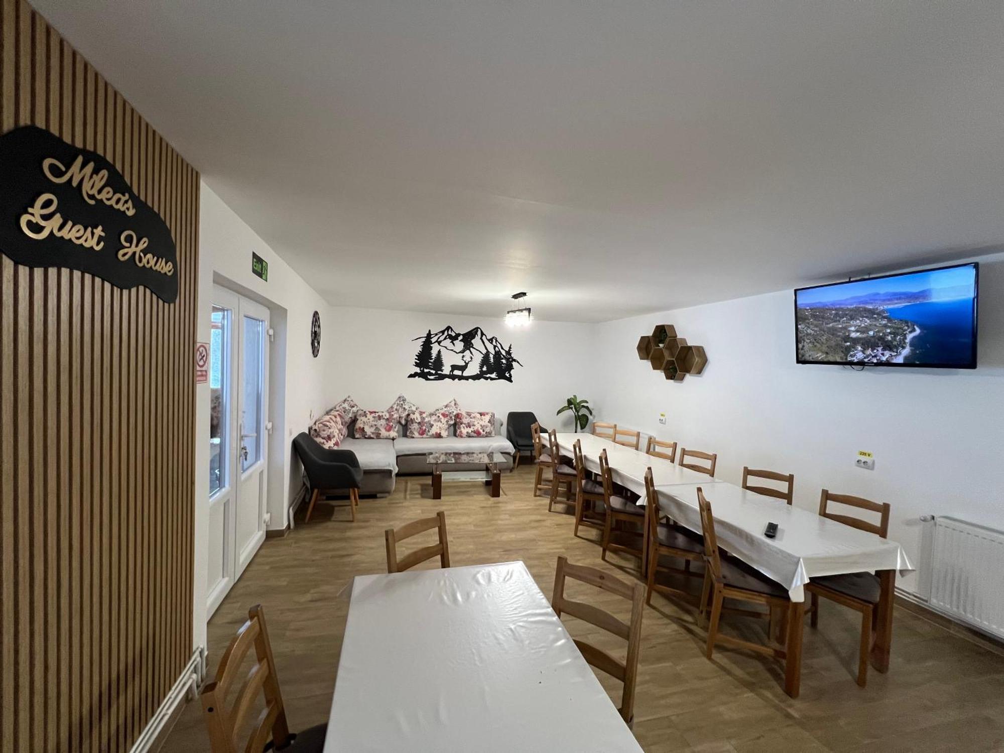 Milea'S Guesthouse Bran  Bagian luar foto
